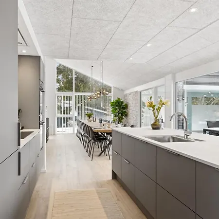 Lanessa - 800m From The Sea By Interhome *
